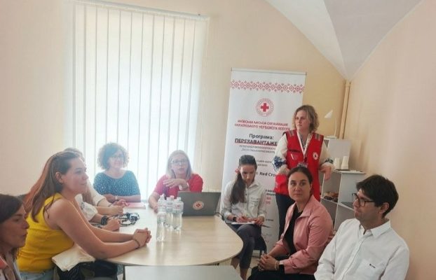 Представники Іспанського Червоного Хреста відвідали Київський сервісний центр програми «Перезавантаження»
